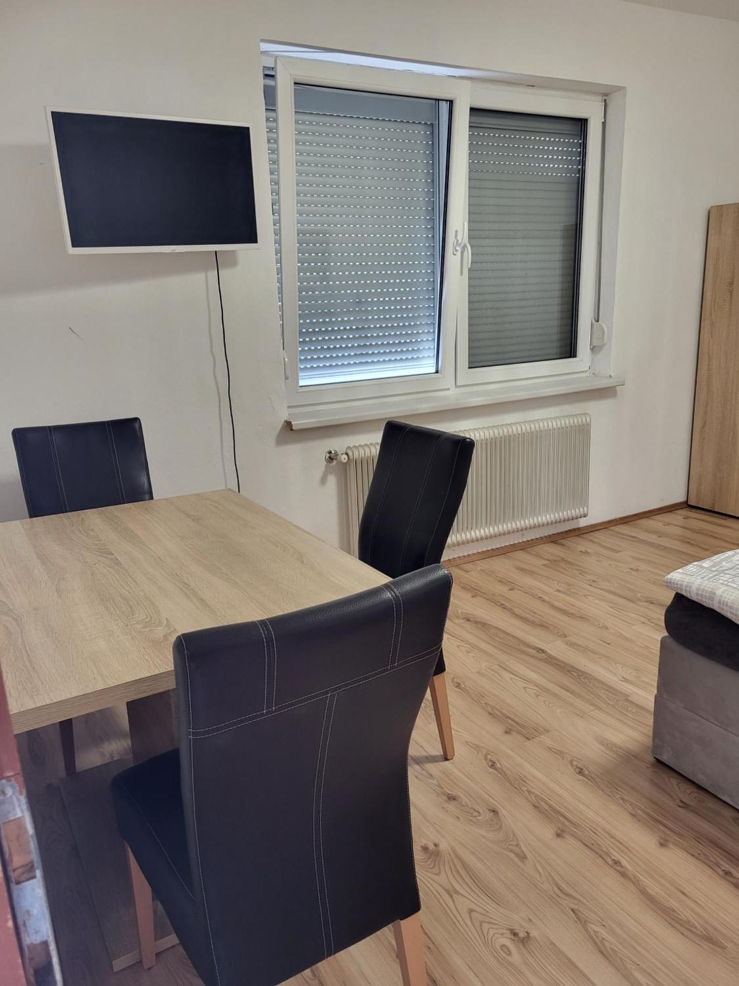Schoene 2 Zimmer Wohnung Im Herzen Von غليسدورف المظهر الخارجي الصورة